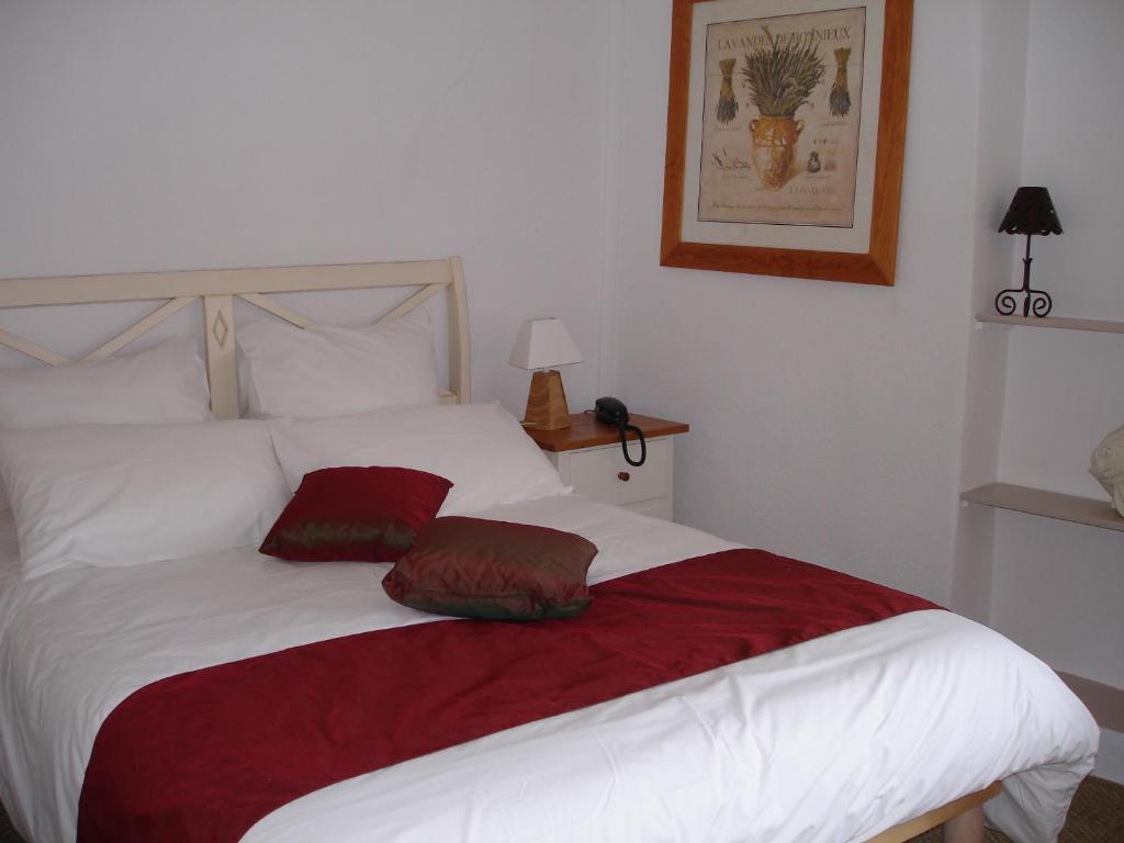 Hotel Logis Auberge Cote Jardin Lézignan-Corbières Pokoj fotografie