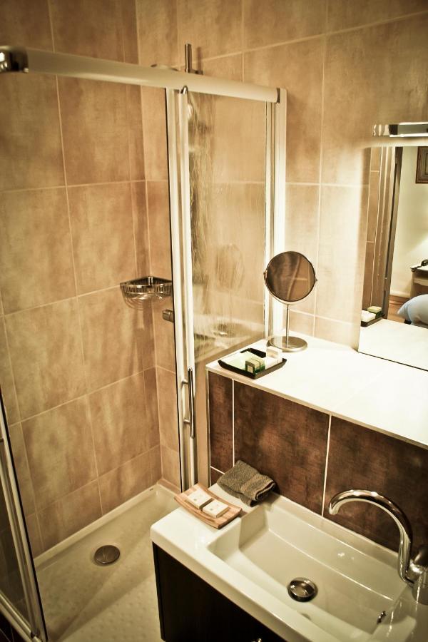 Hotel Logis Auberge Cote Jardin Lézignan-Corbières Pokoj fotografie